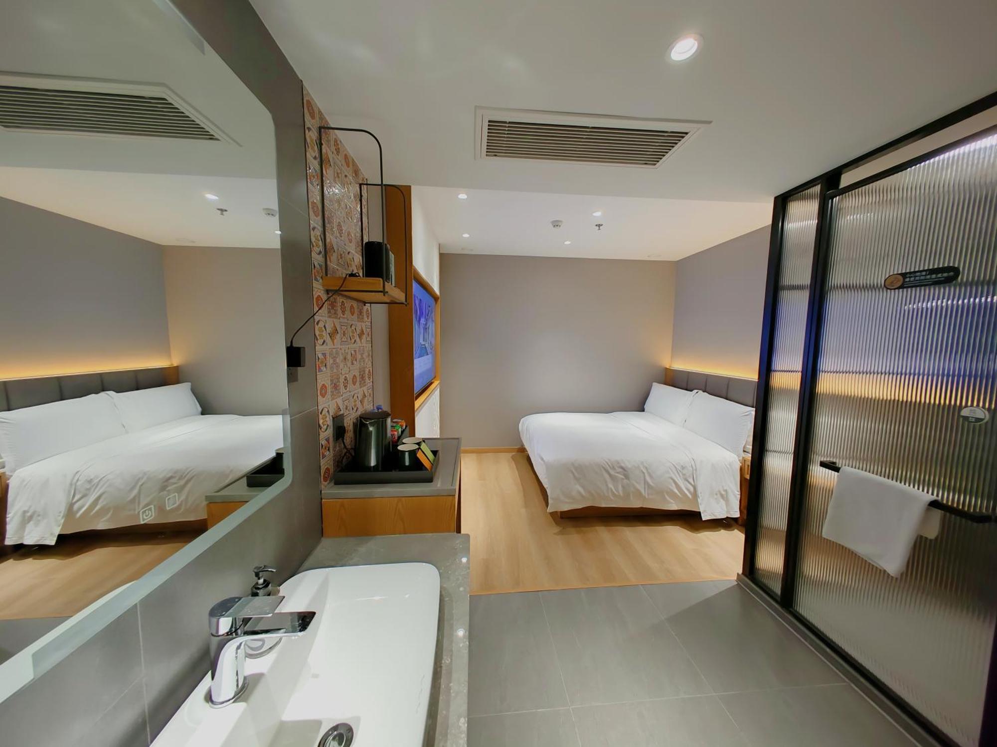 True Go Hotel - Shanghai Jing'An Temple Nanjing West Road Eksteriør billede